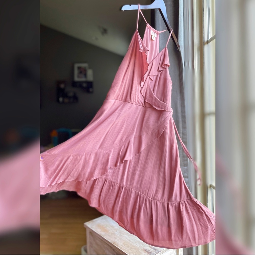 ⬇️ Mossimo Ruffle Cocktail Dress - Picture 4 of 9